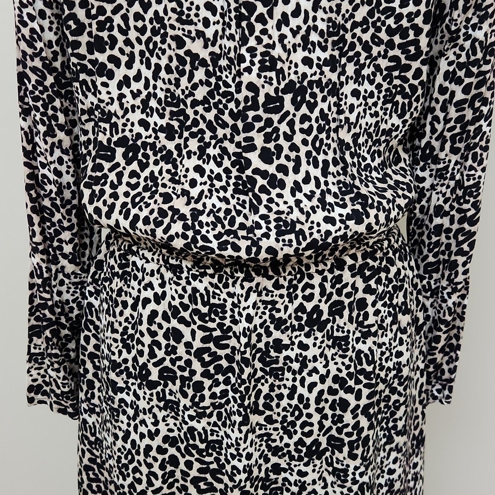 Vince Camuto Animal Print Faux Wrap Dress Women's Size 10 Long Sleeve Tie Waist - Picture 4 of 12